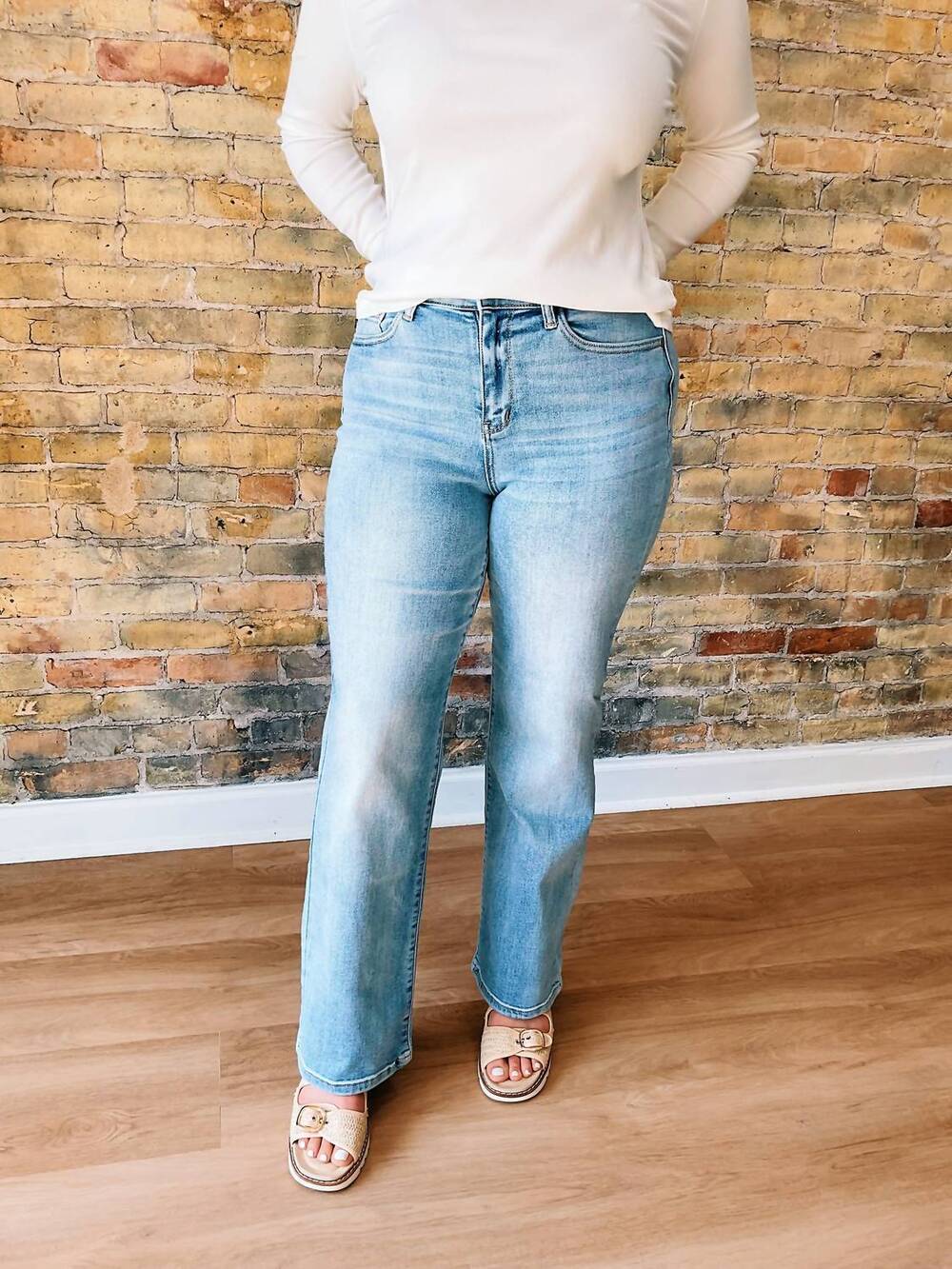 NEW JUDY BLUE sophie straight jeans in light blue